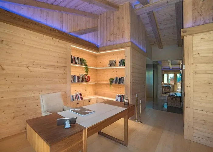 Super Private Luxury With Facilities Willa Rougemont