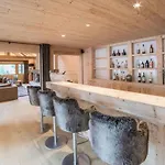 Super Private Luxury With Facilities